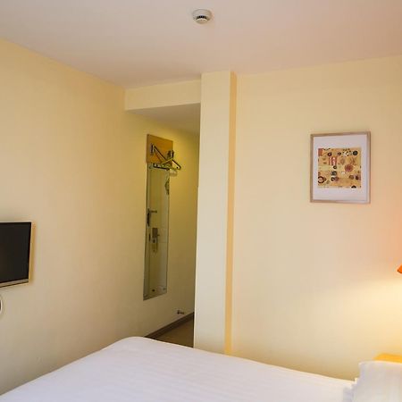 Home Inn Kunming Dongfeng Square Metro Station 외부 사진