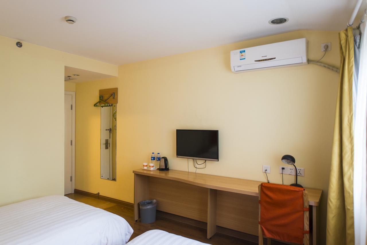 Home Inn Kunming Dongfeng Square Metro Station 외부 사진