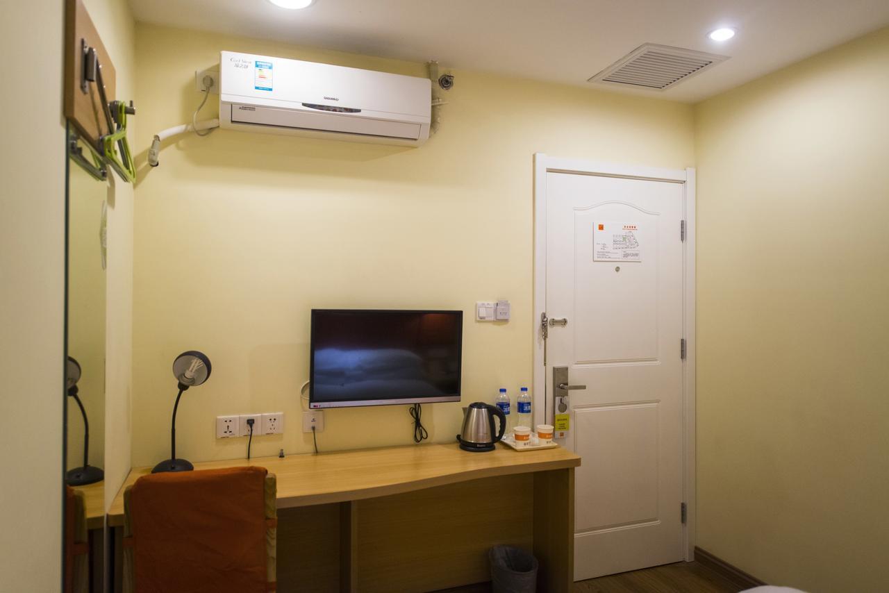 Home Inn Kunming Dongfeng Square Metro Station 외부 사진