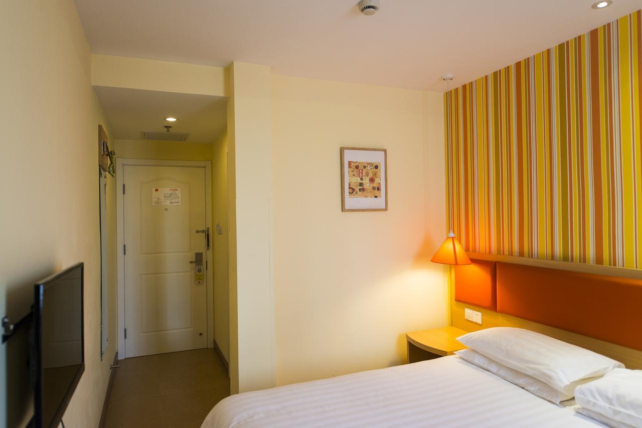 Home Inn Kunming Dongfeng Square Metro Station 외부 사진